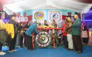 Meriahkan HUT Ke-43, Pemerintah Kecamatan Mepanga Gelar Expo UMKM